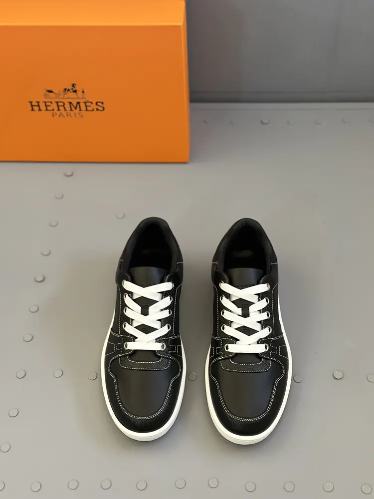 Hermès – Lining: water-dyed cowhide Shoes