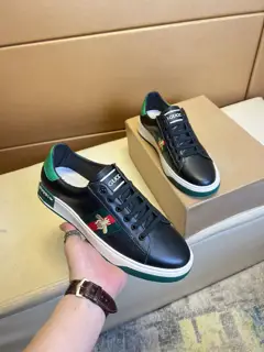 Gucci sneakers. Counter purchase Casual Original leather imported from Italy