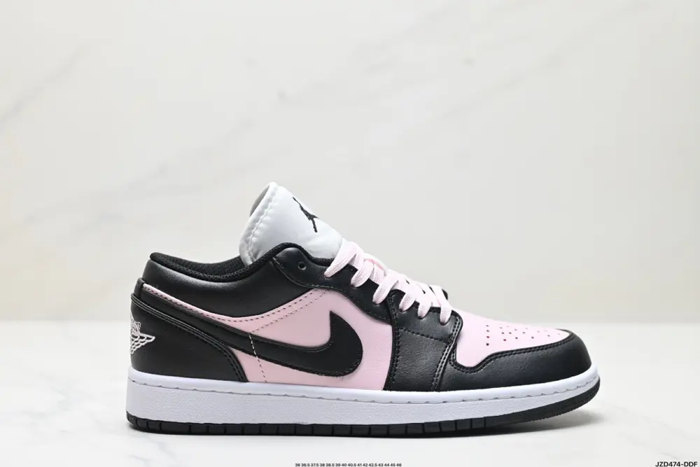 Nike Air Jordan 1 Low Sneakers 553560