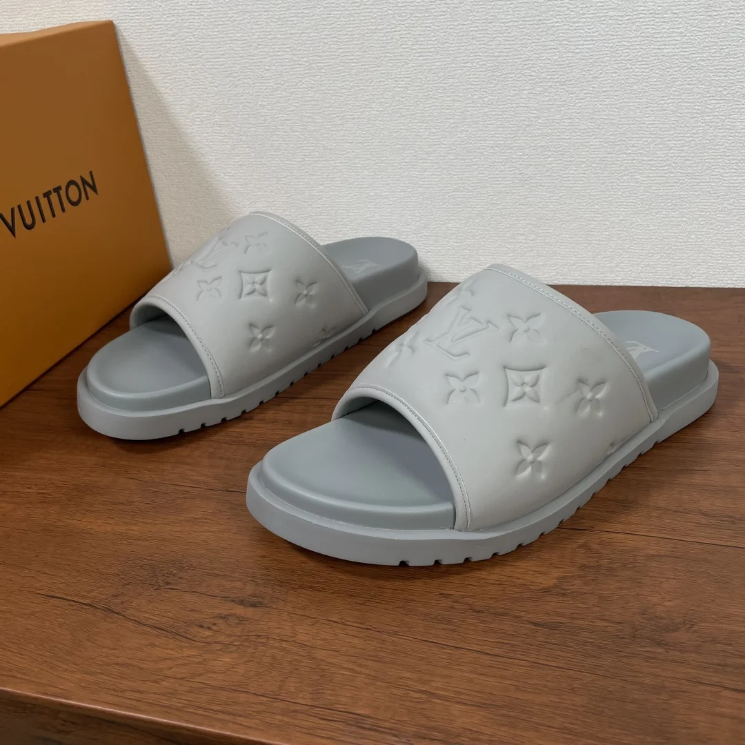 Hermes Louis Vuitton Waterfront sandals are back in a flip-flop style