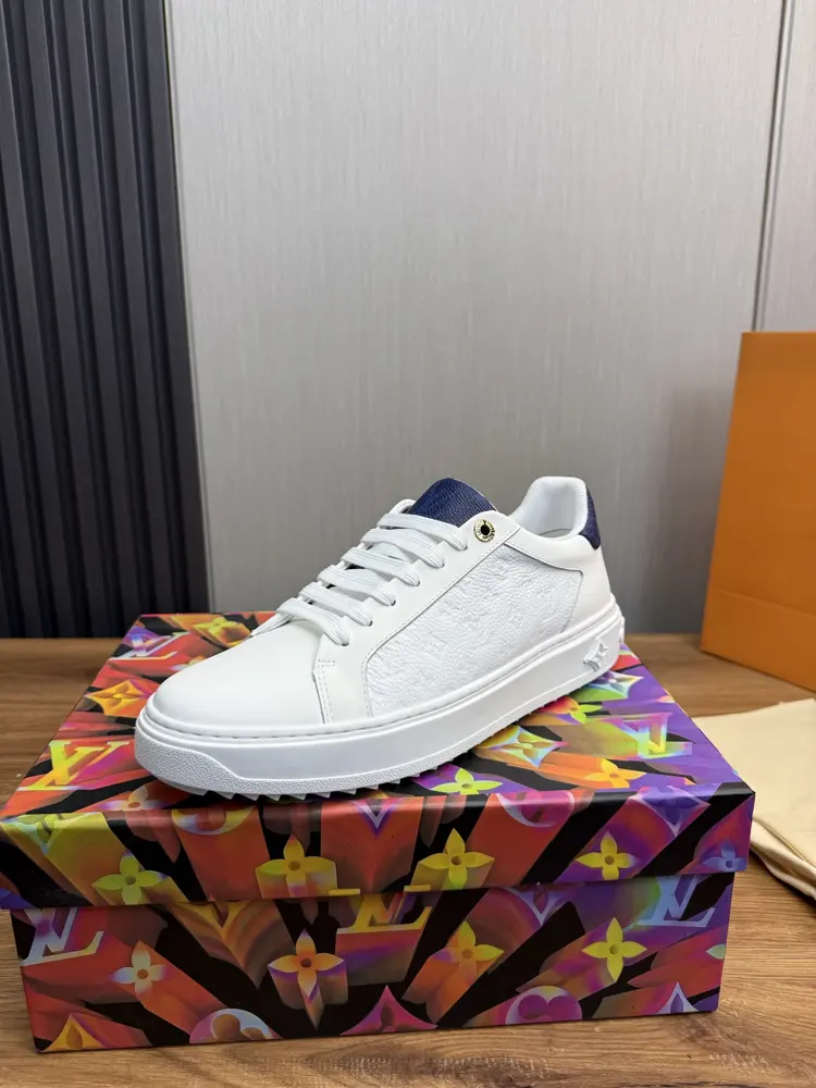 Louis Vuitton casual fashion men’s shoes The upper