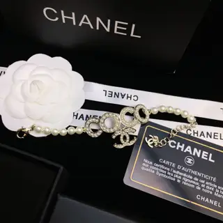 Chanel pearl bracelet