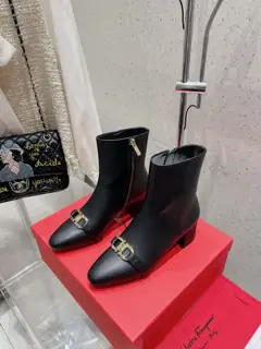 Salvatore Ferragamo new autumn and winter models