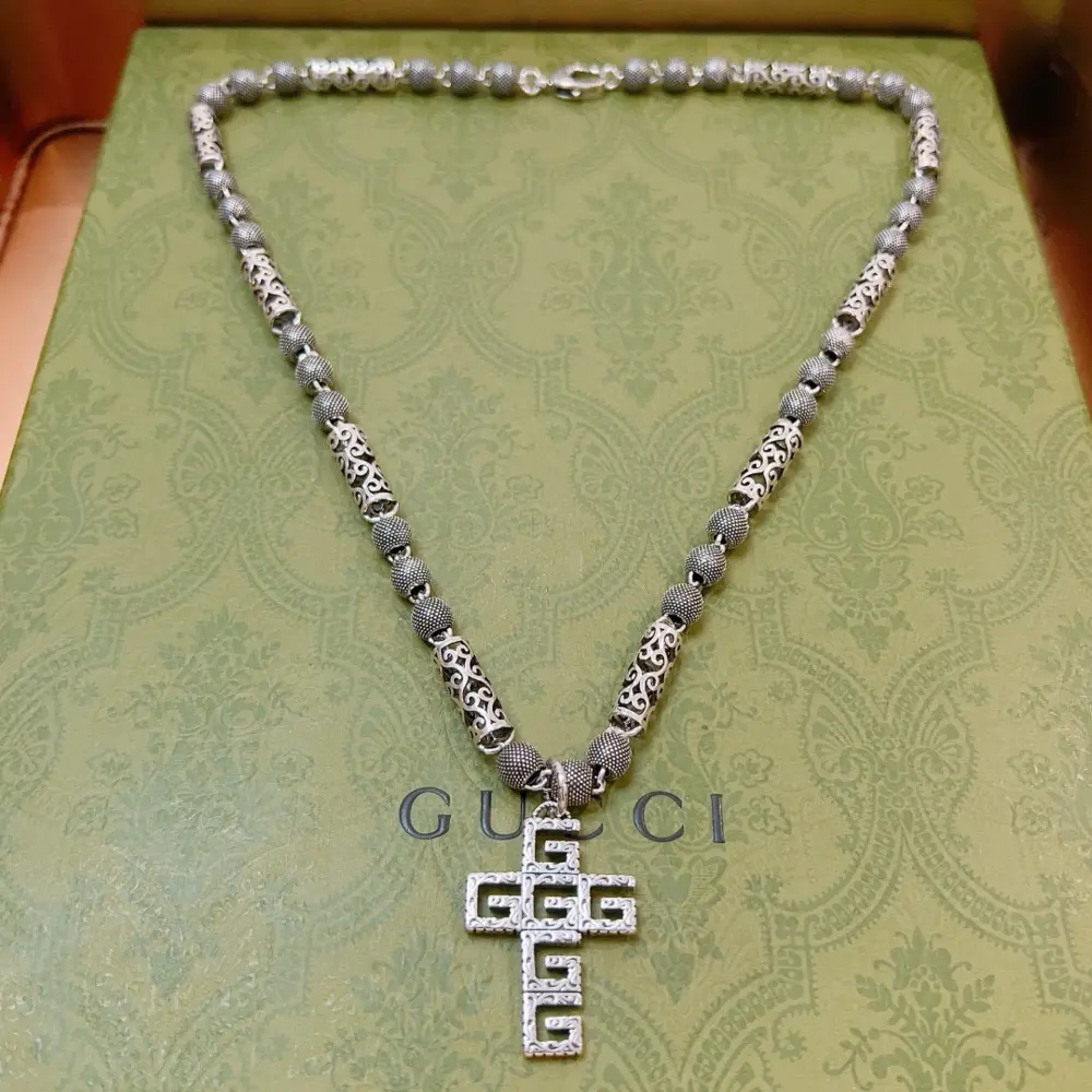Gucci necklace