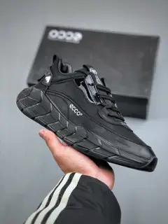 ECCO versatile casual shoes