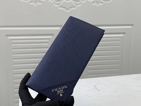 prada Wallet