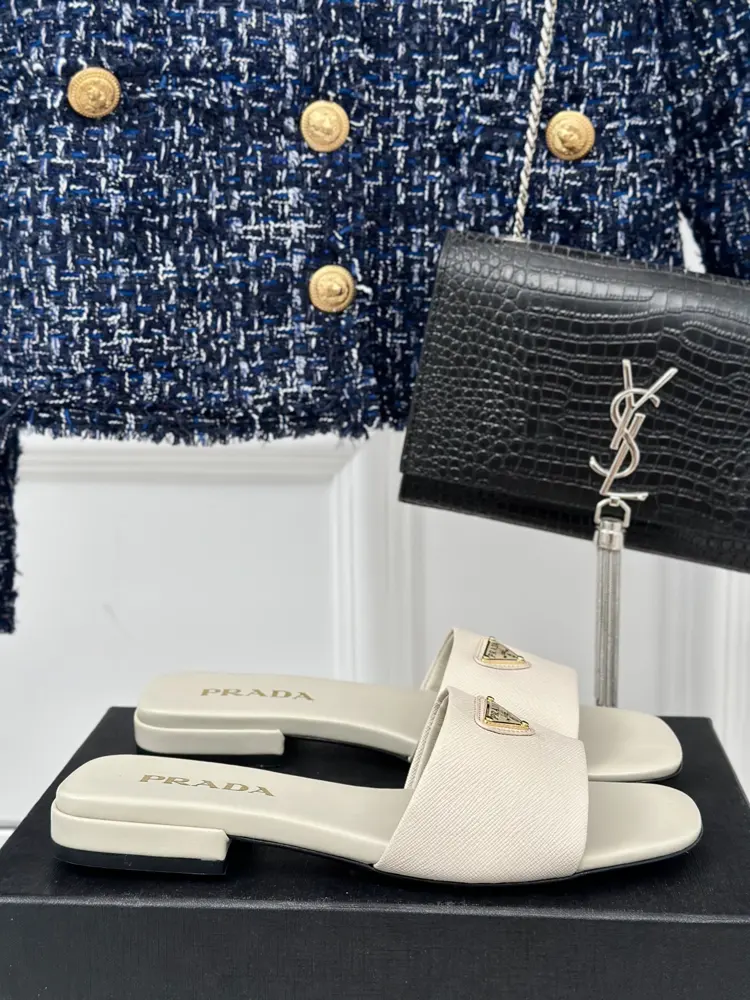 Prada triangle logo slippers series