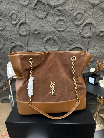 Yves Saint Laurent Shoulder Bag