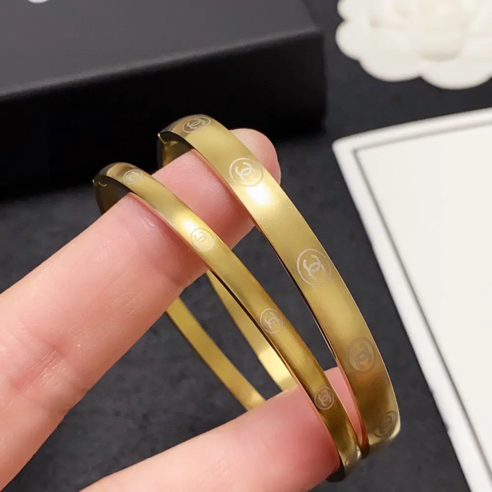 Chanel 18K stainless steel color-retaining bracelet Two sizes of narrow and wide bracelets