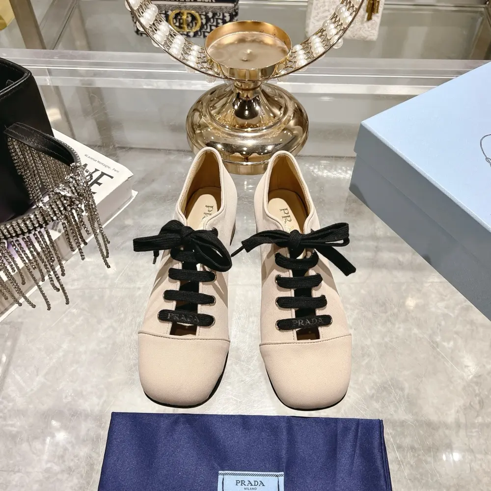 Prada new spring and summer shoes. A must-have for fashionistas. Easy to match. Excellent