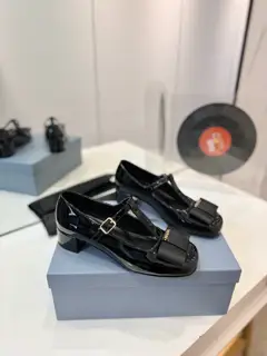 Prada new thick heel single shoes for women with round bow Mary Jane