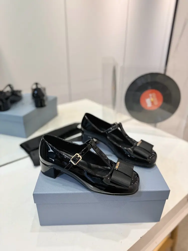 Prada new thick heel single shoes for women with round bow Mary Jane