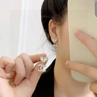 Chanel crystal diamond earrings
