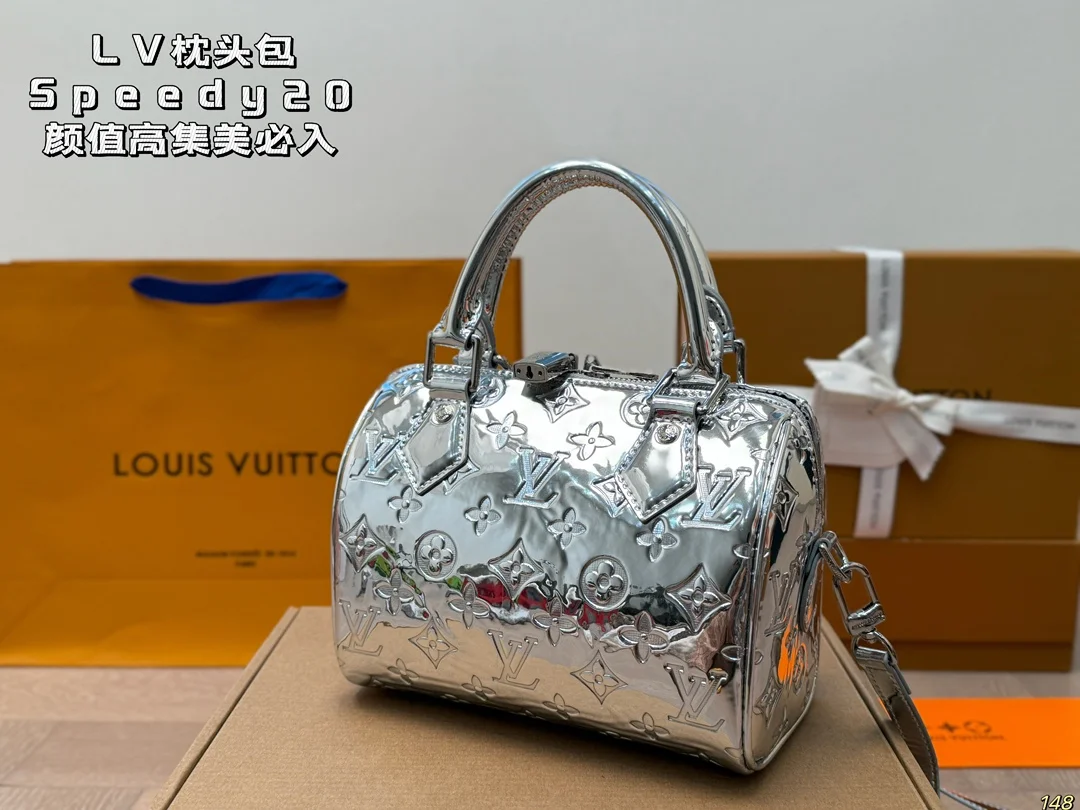 Louis Vuitton Speedy