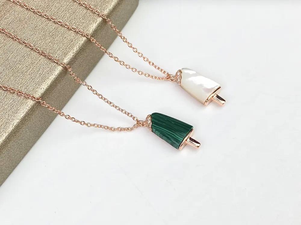 Bvlgari Popsicle Necklace My favorite white mother-of-pearl Lifelike