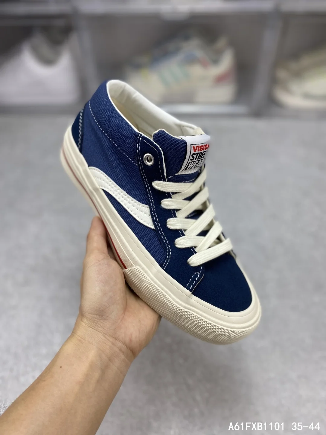 Vans sports and leisure series Sk8-Hi casual shoes mid-cut men’s and women’s plaid main