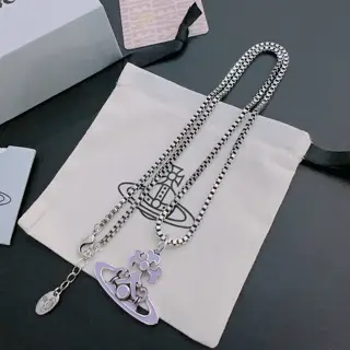 Vivienne Westwood Classic Large Saturn Necklace