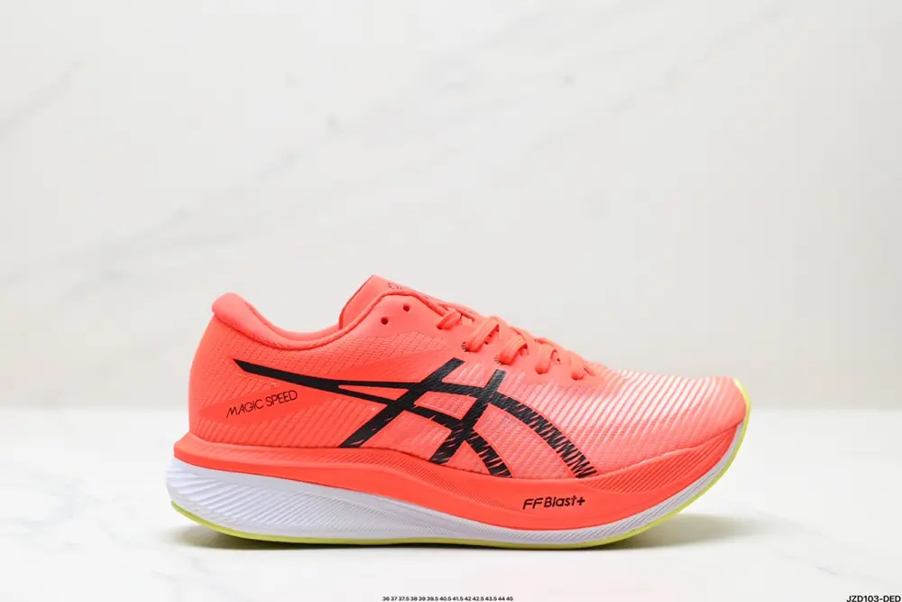 Asics MAGIC SPEED 3 stable running shoes have a double-layer jacquard mesh design on the 1011B703-400