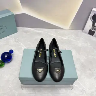 Prada’s latest spring and summer fashion shoes series