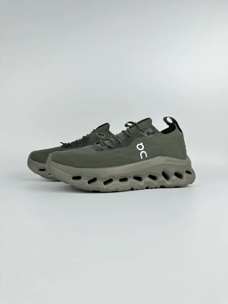 Loewe x On Cloudtilt1.0 Loewe co-branded lightweight sports casual running shoes