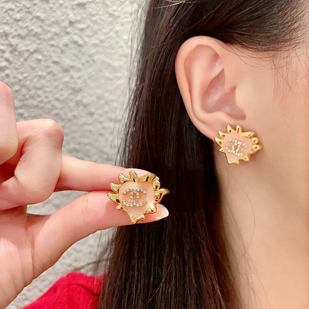 Chanel second-hand double C earrings