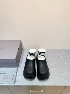 Balenciaga 24ss autumn and winter new style slip-on shoes