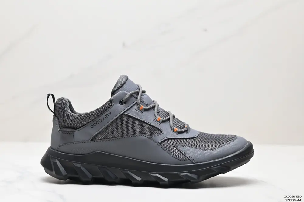 ECCO breathable new model