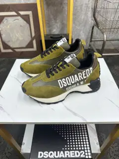 DSQUARED2 casual sports shoes are on sale at the same time in Z cabinet