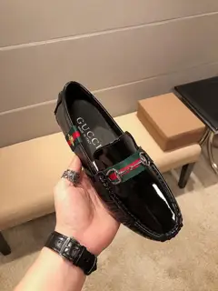 Gucci official new style of loafers