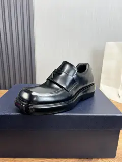 Prada couple’s hot-selling leather shoes