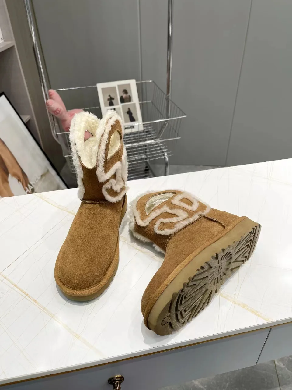 UGG autumn and winter new joint snow boots comfortable flat solid color round head