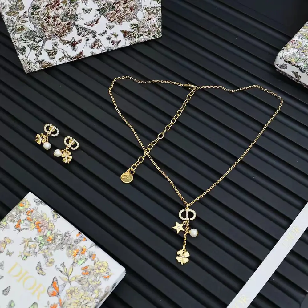 Dior 25 new lucky four-leaf clover set Earrings