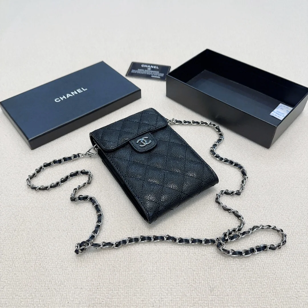 Chanel Overseas