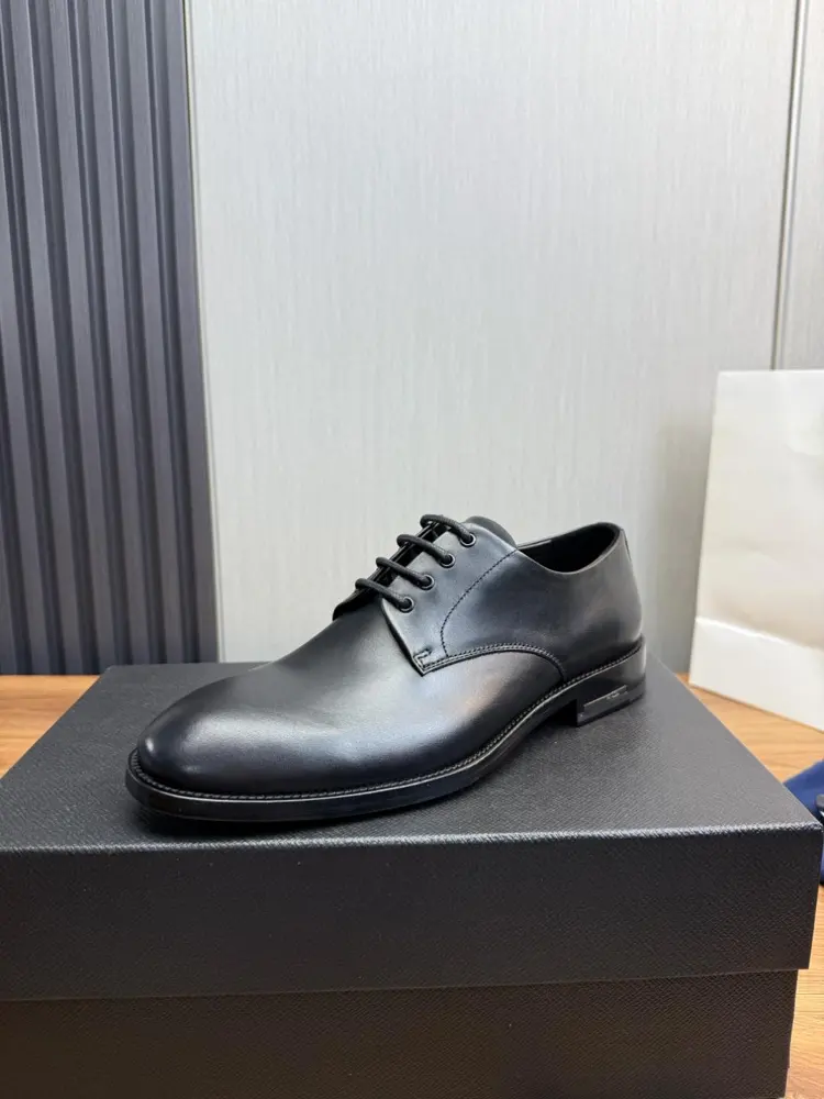 Prada men’s business casual leather shoes