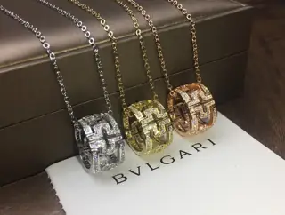Bvlgari circular necklace Rose gold/yellow gold/white gold Elegant and beautiful [love]