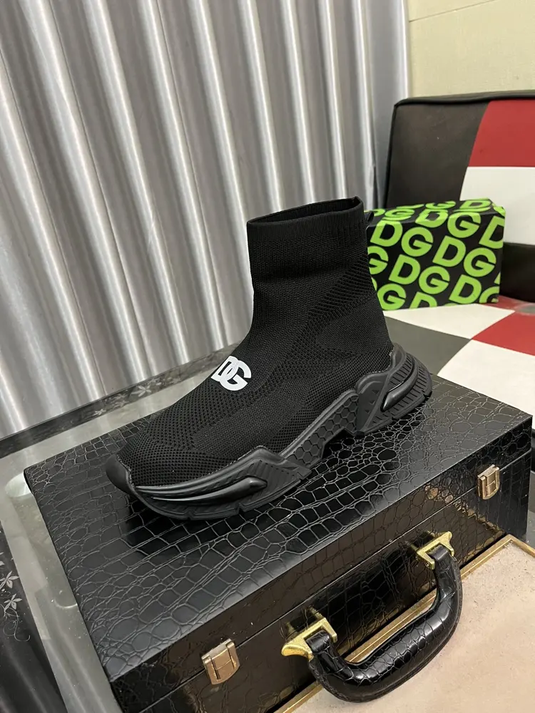 Dolce & Gabbana’s latest hit casual shoes
