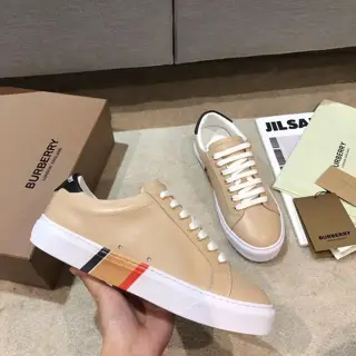 BURBERRY sneakers