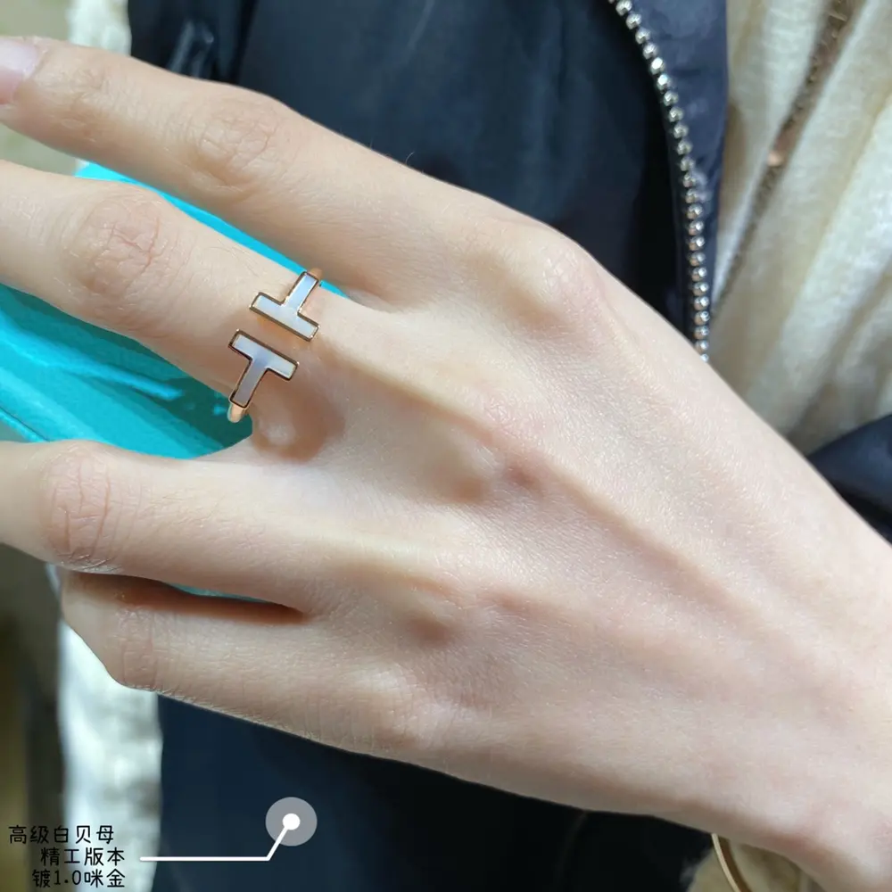 Tiffany Double T Mother-of-Pearl Ring V-gold plated with gold