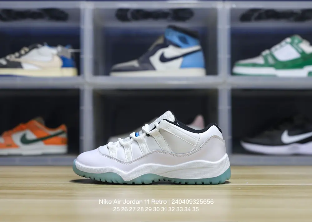 Jordan mid-to-large-sized children’s shoes are fashionable