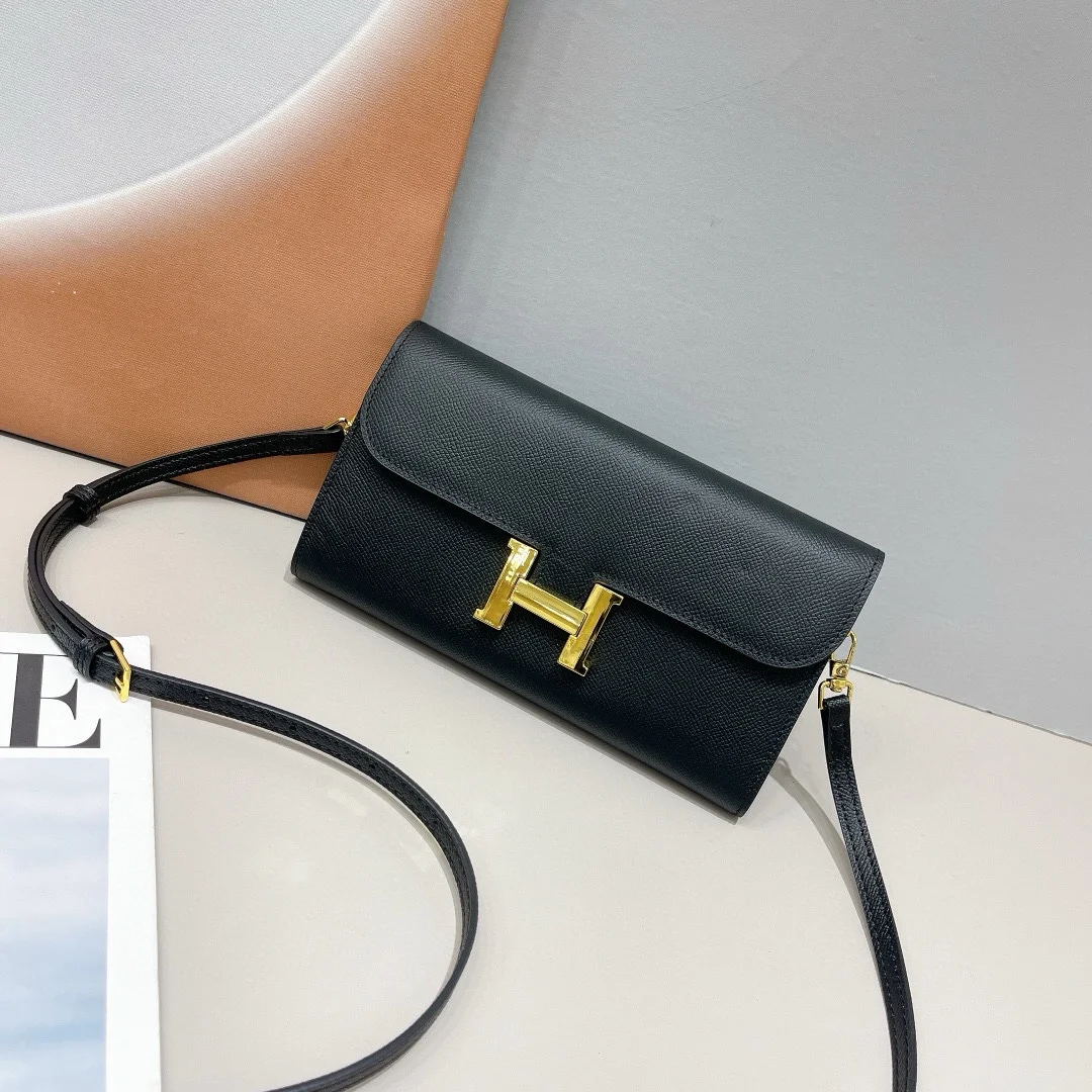 Hermès Constance