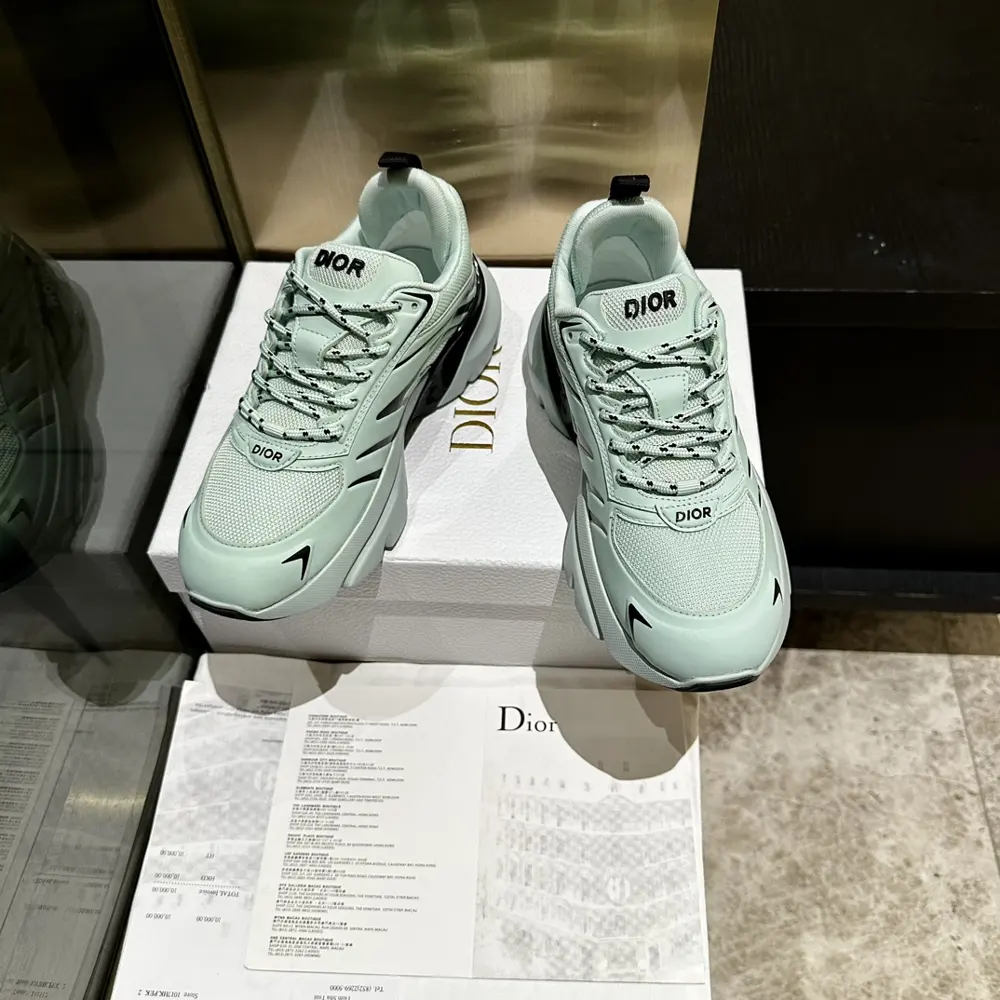 The C ‘ est Dior sneaker is a bold and stylish statement. Carefully crafted