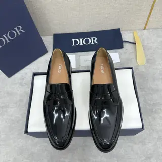 Dior TIMELESS Slip-On Loafers This loafer embodies classic elegance. Made from black