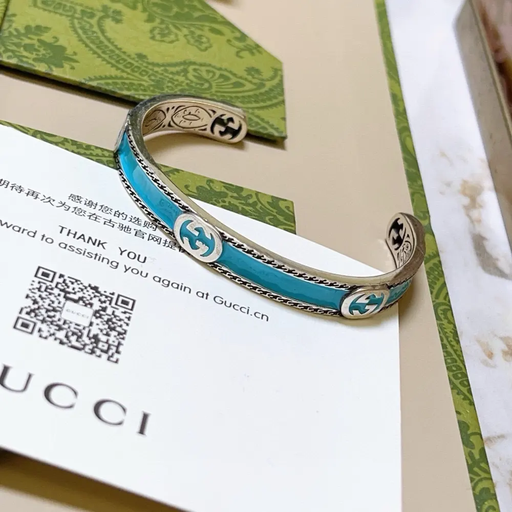 Gucci bracelets are unique and charming. The latest bracelets are of higher quality. The