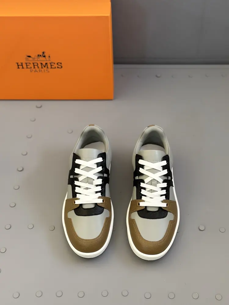 Hermès – Lining: water-dyed cowhide Shoes