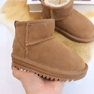 UGG children’s short boots