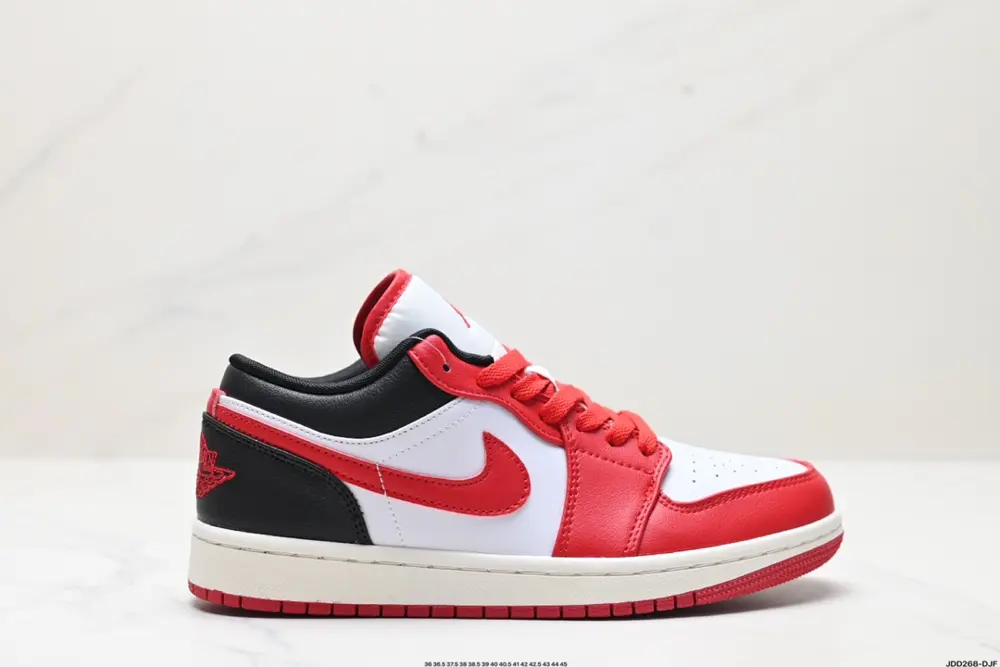 Nike Air Jordan 1 Low Sneakers DC0774-160