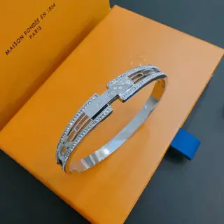 Louis Vuitton bracelet New model