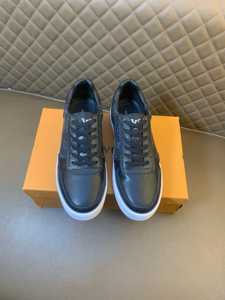 Louis Vuitton sneakers. LV counter purchase Casual shoes Men’s 2025 counter simultaneous