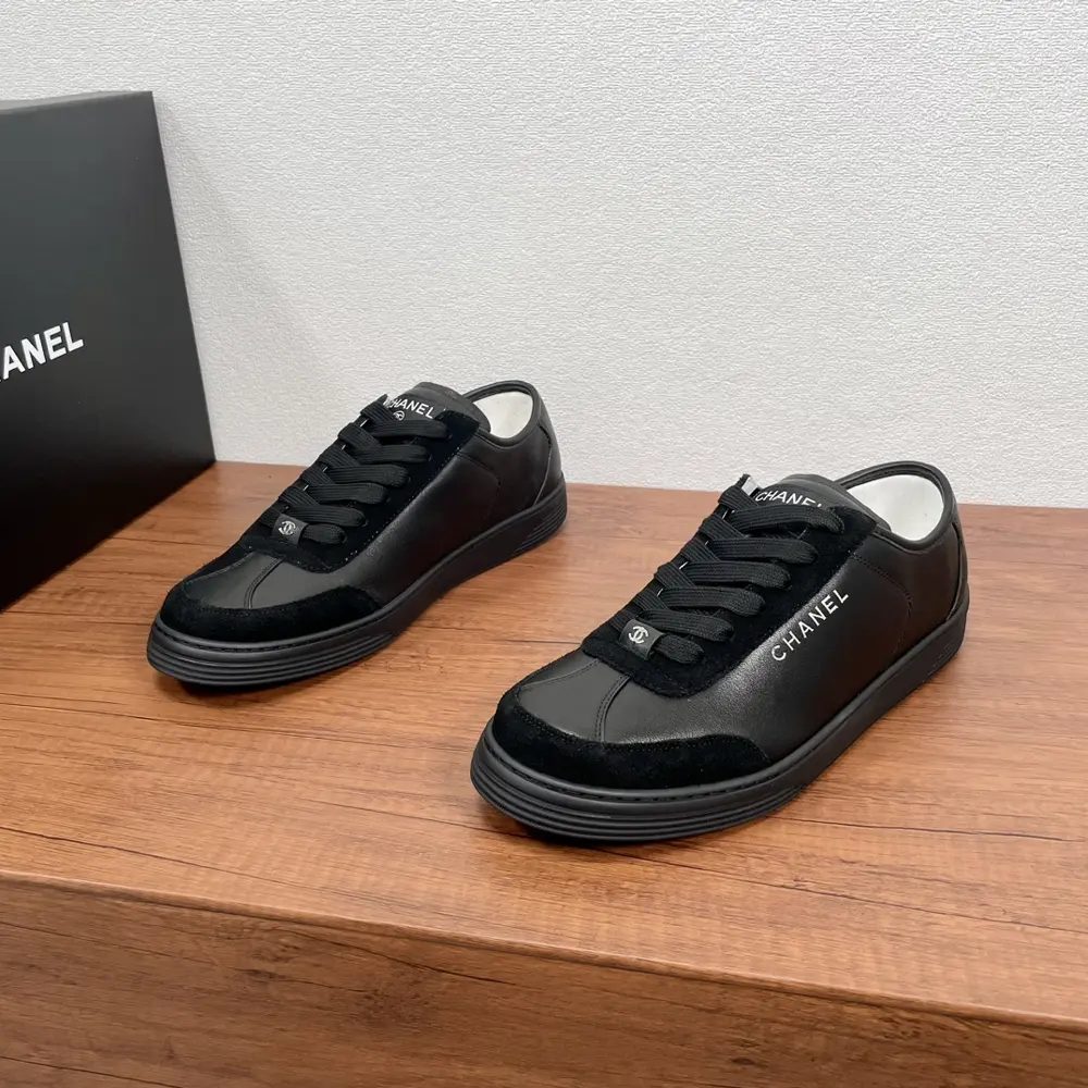 Chanel leather casual sneakers