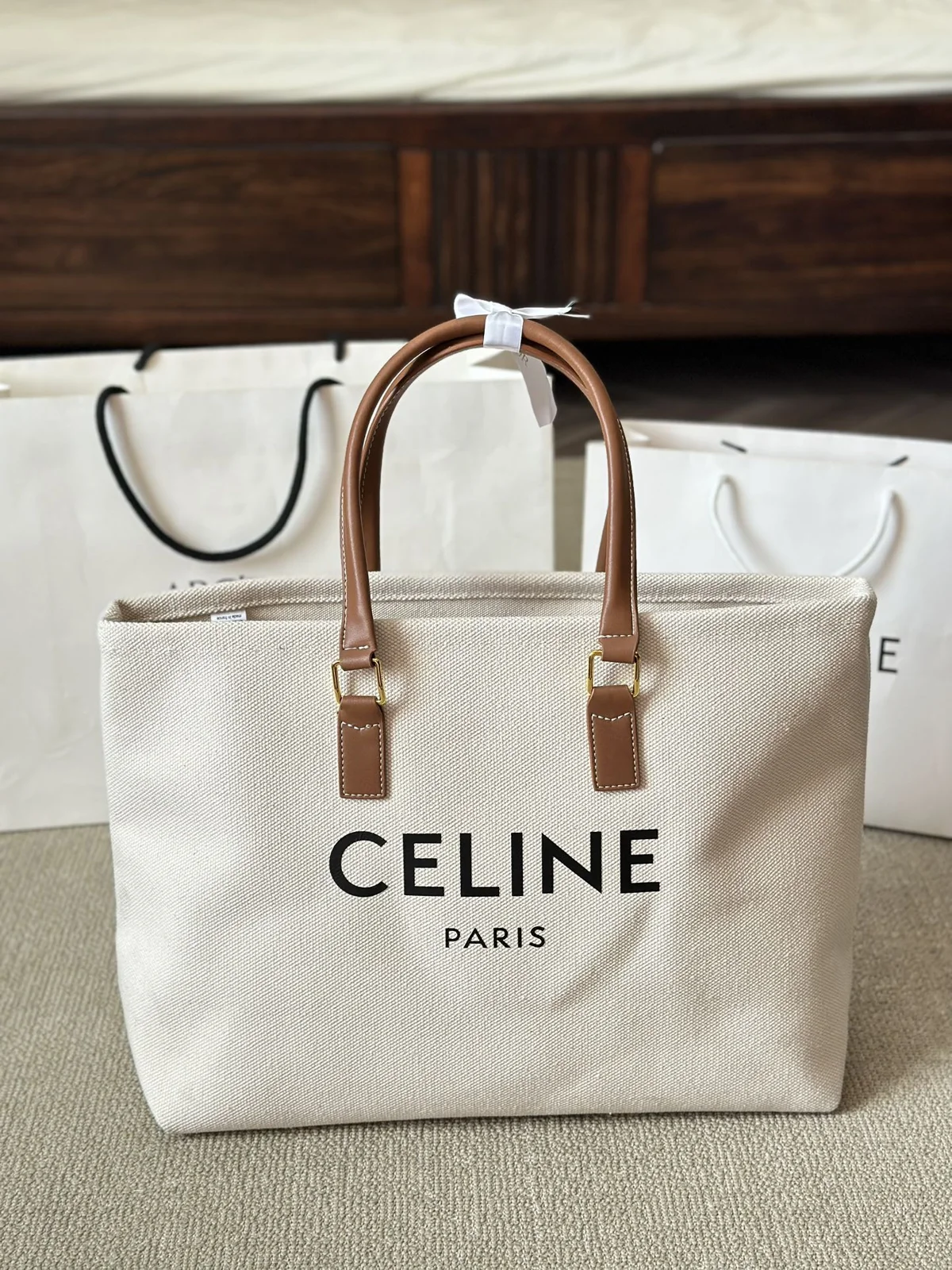 Celine Triomphe